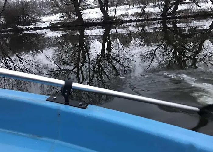 Prázdninový dům Sazava River With Boating Experience *